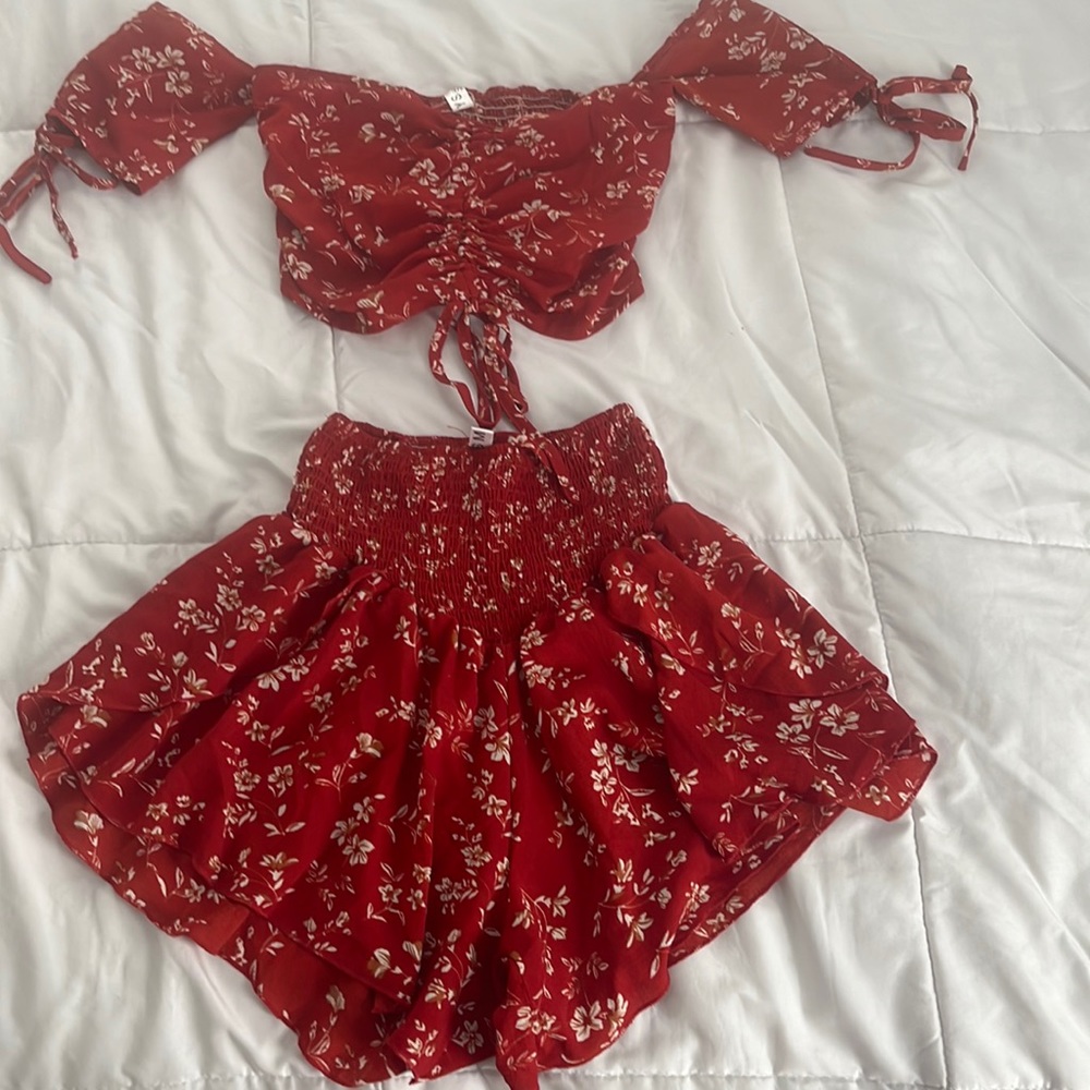 Two piece set